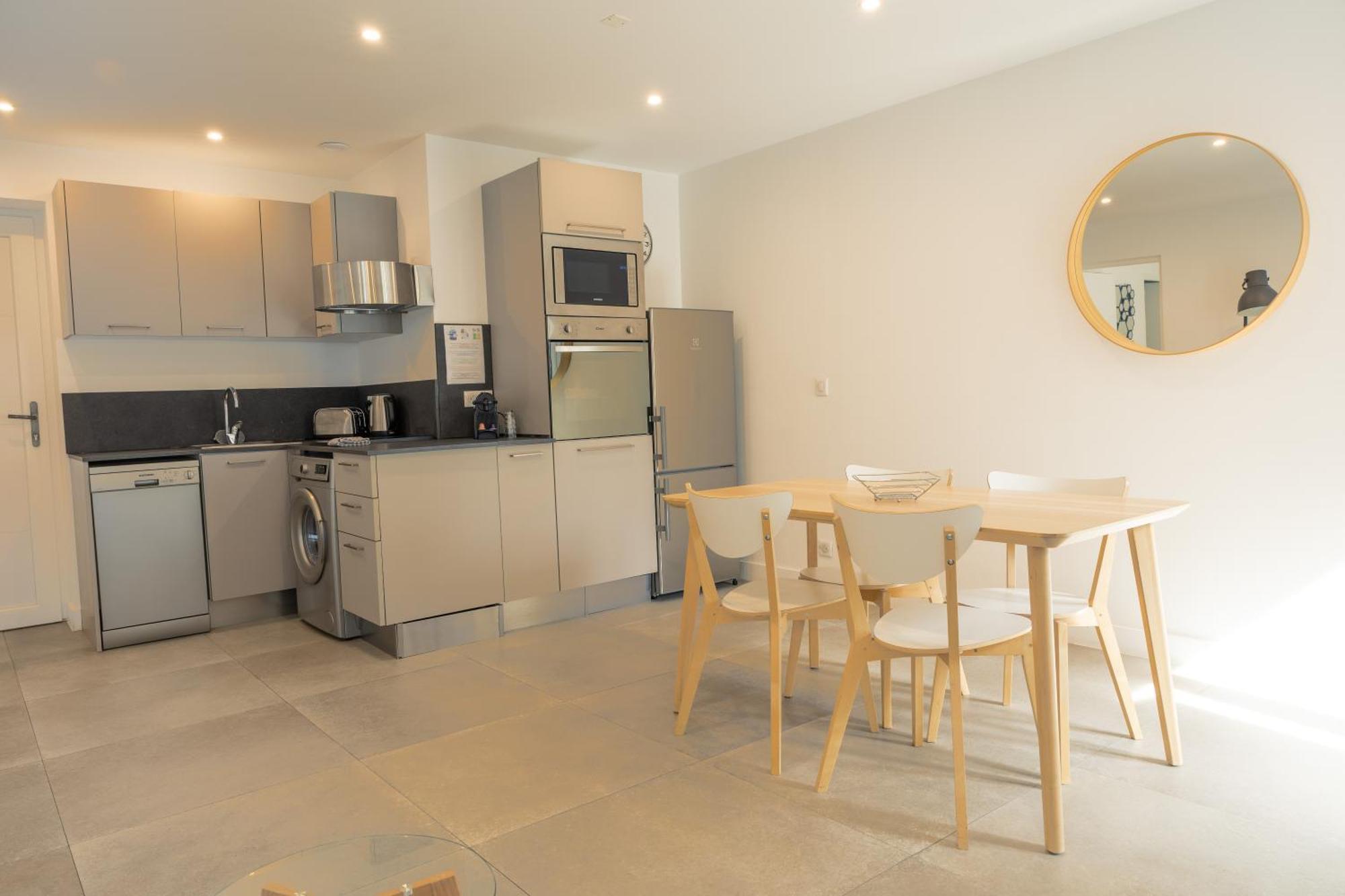Republique Appartements Menton Exterior photo