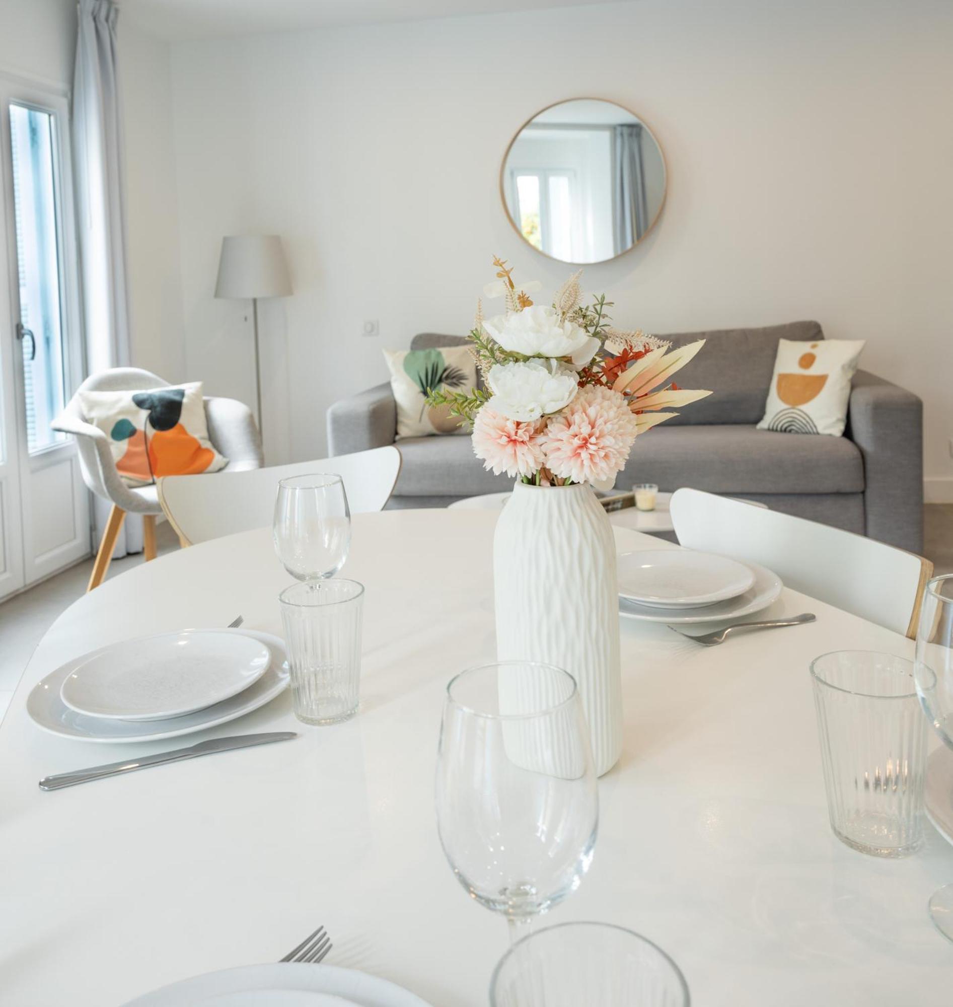 Republique Appartements Menton Exterior photo